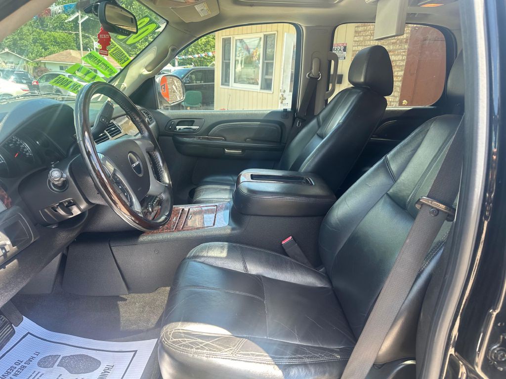 2008 GMC Yukon Image 10