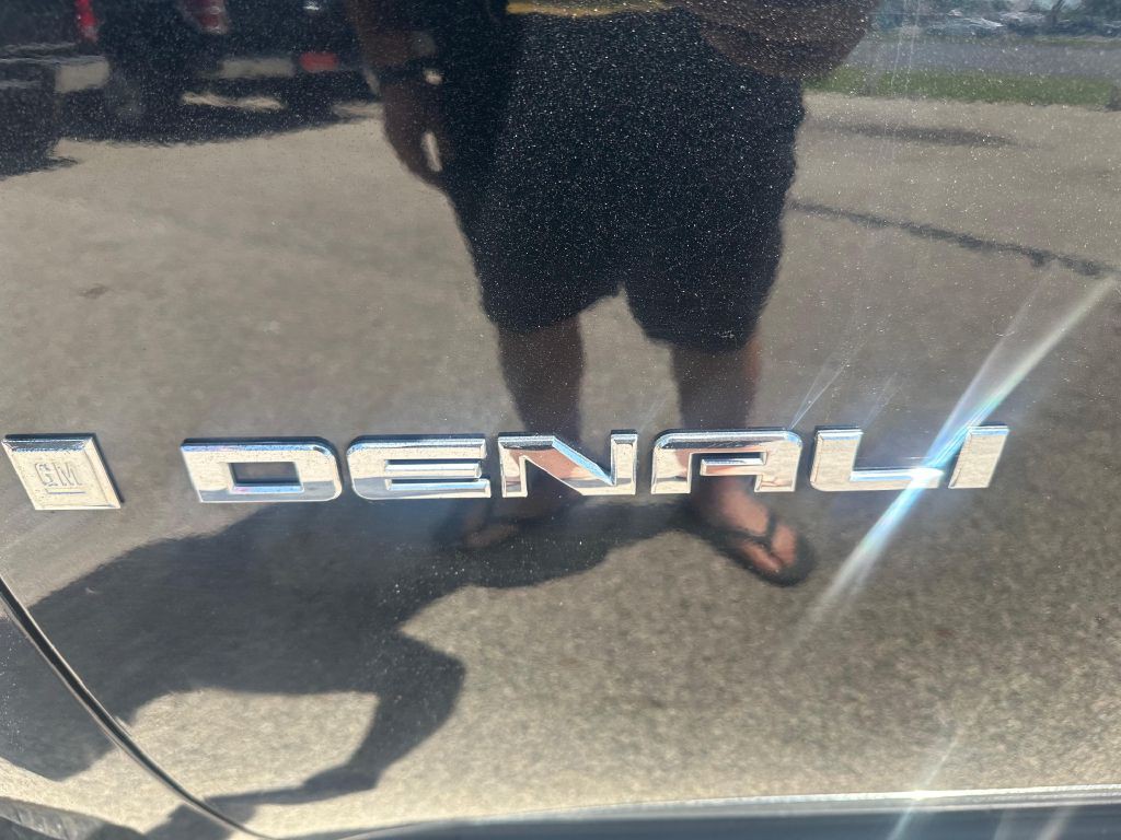 2008 GMC Yukon Image 11