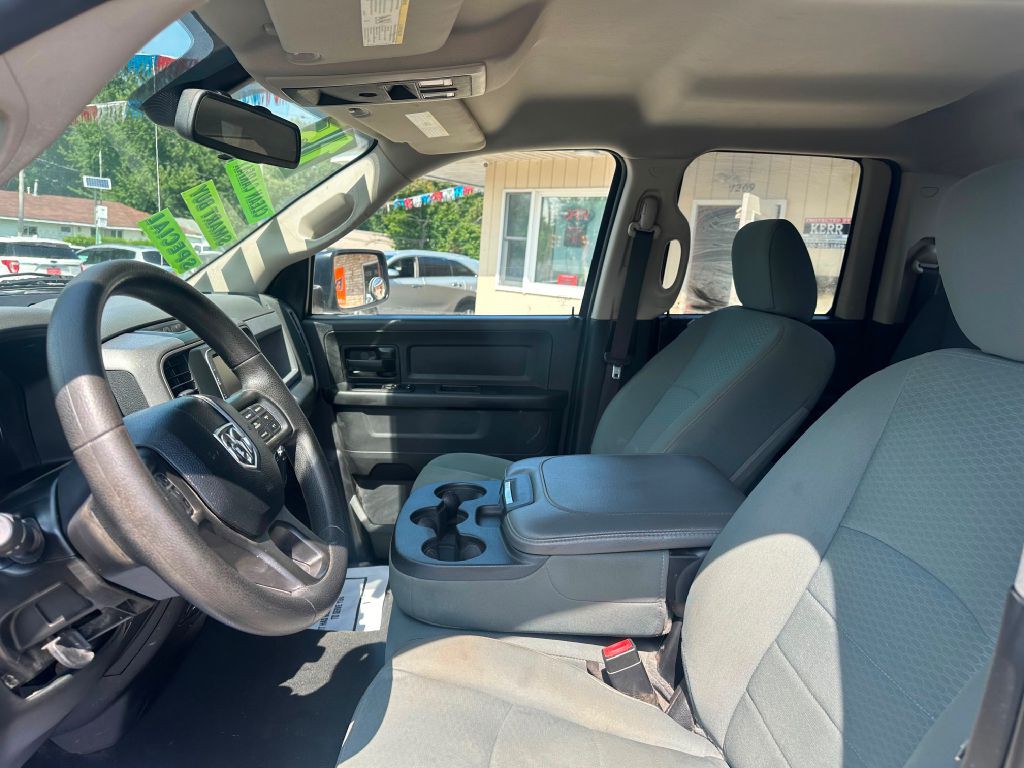 2015 RAM 1500 Image 7
