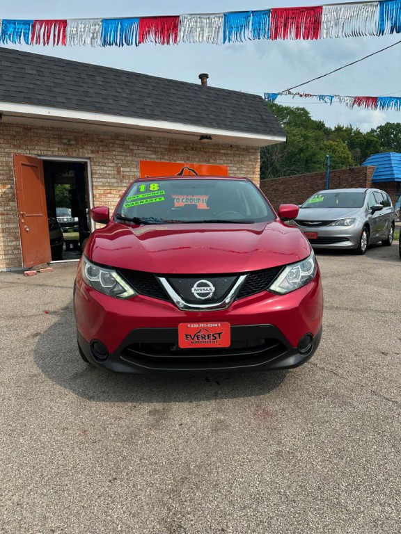 2018 Nissan Rogue Image 1