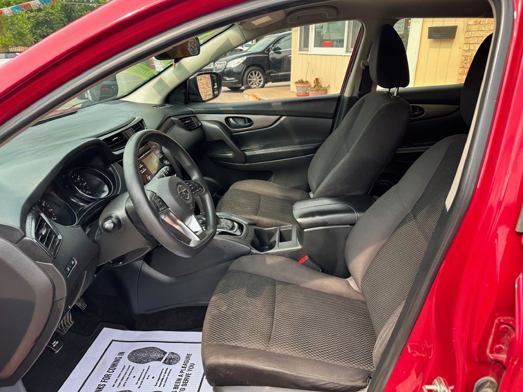 2018 Nissan Rogue Image 7