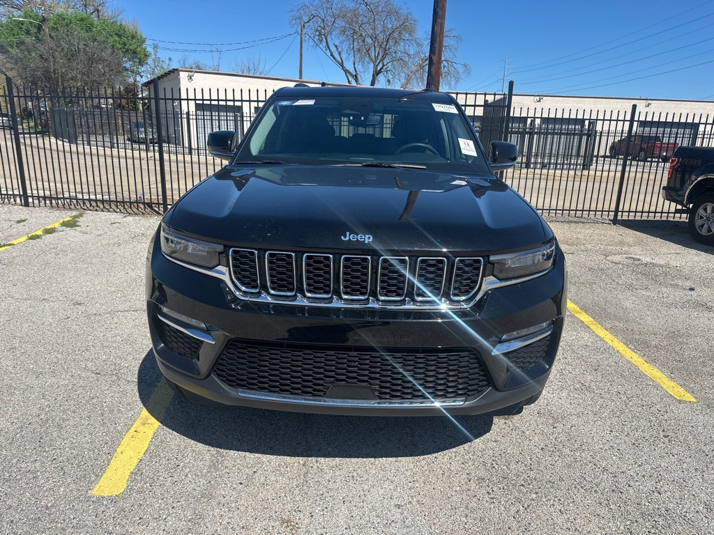 2022 Jeep Grand Cherokee Image 2
