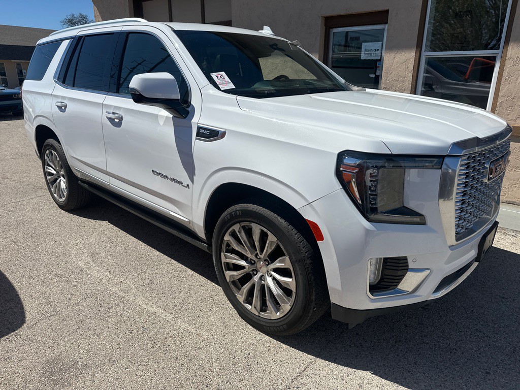 2023 GMC Yukon Image 3