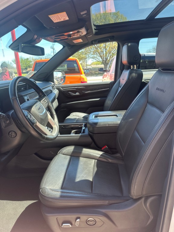 2023 GMC Yukon Image 6