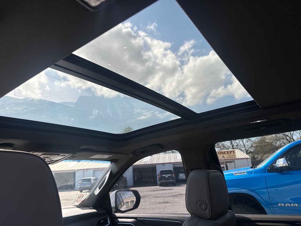 2023 GMC Yukon Image 6