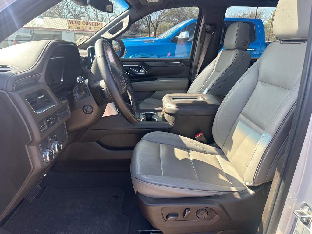 2023 GMC Yukon Image 7