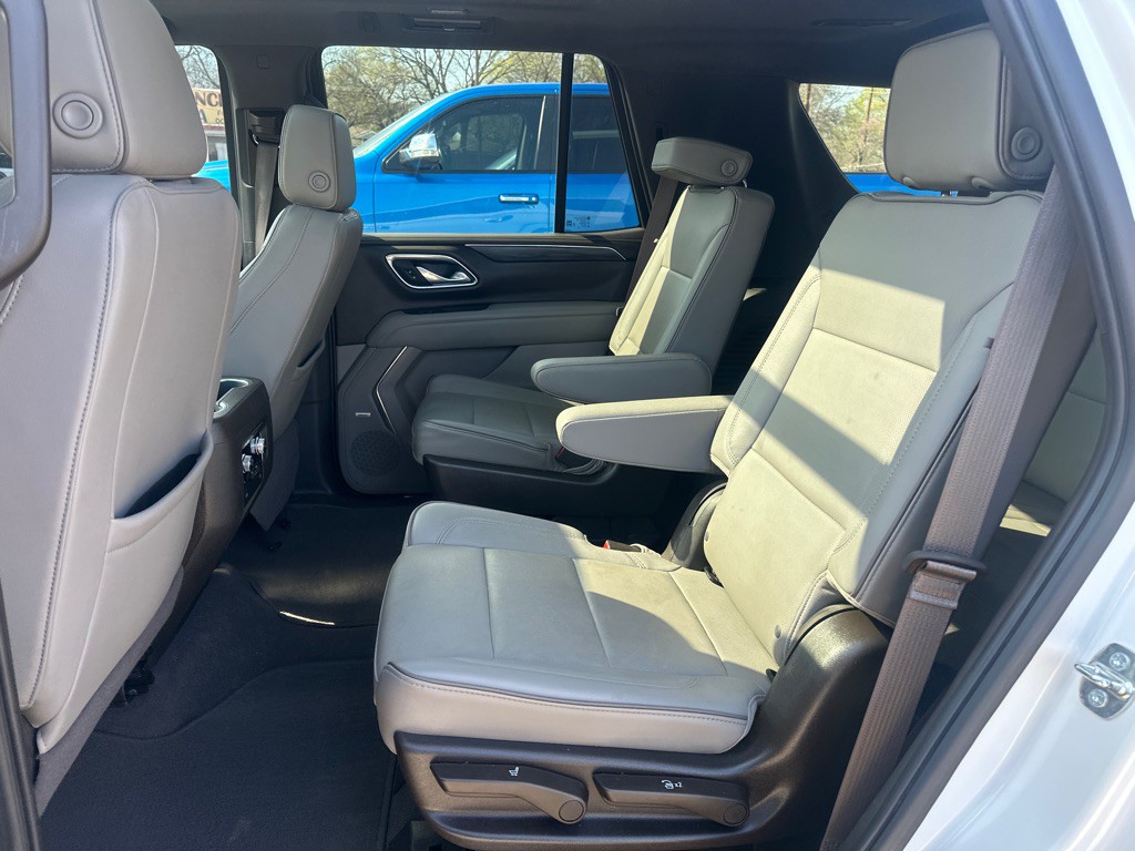 2023 GMC Yukon Image 8