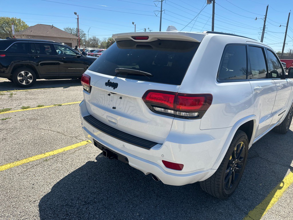 2020 Jeep Grand Cherokee Image 4