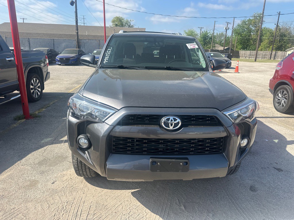 2018 Toyota 4Runner Image 2