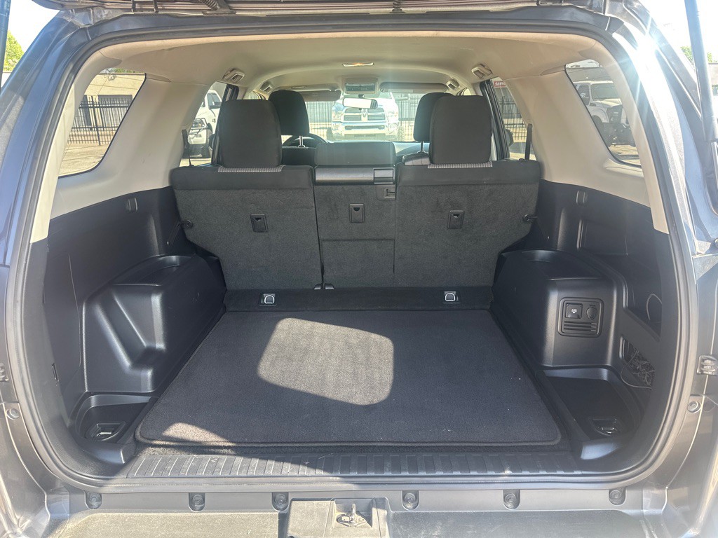 2018 Toyota 4Runner Image 9