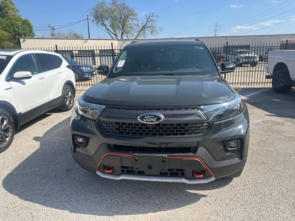 2022 Ford Explorer Image 2