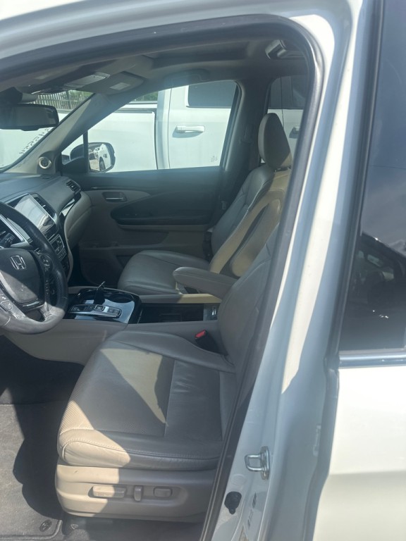 2018 Honda Pilot Image 6