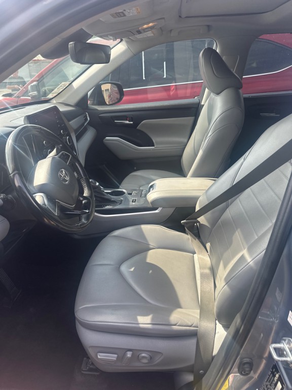 2021 Toyota Highlander Image 5