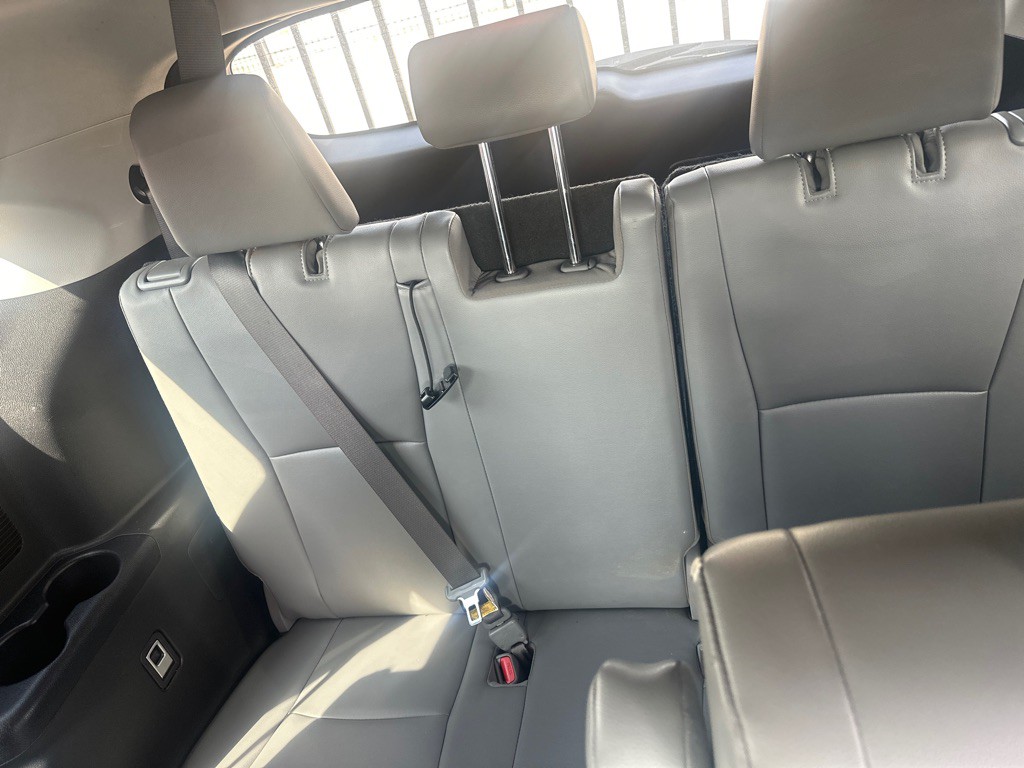 2021 Toyota Highlander Image 7