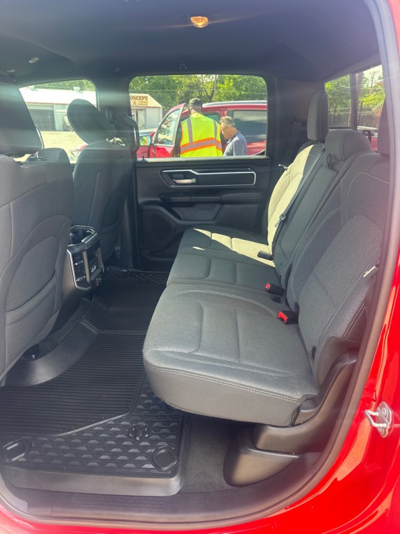 2021 RAM 1500 Image 8