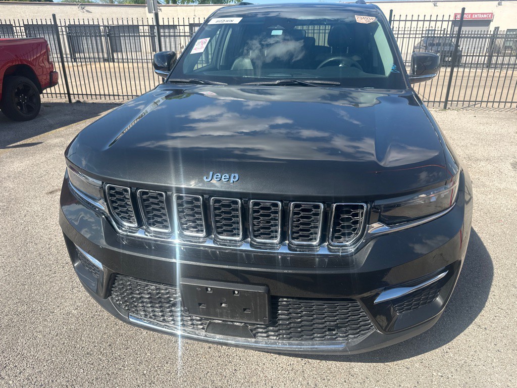 2024 Jeep Grand Cherokee Image 2