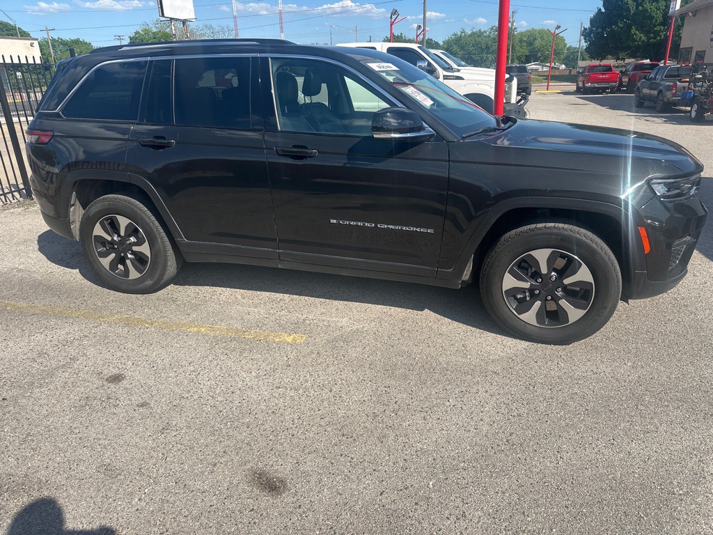 2024 Jeep Grand Cherokee Image 4