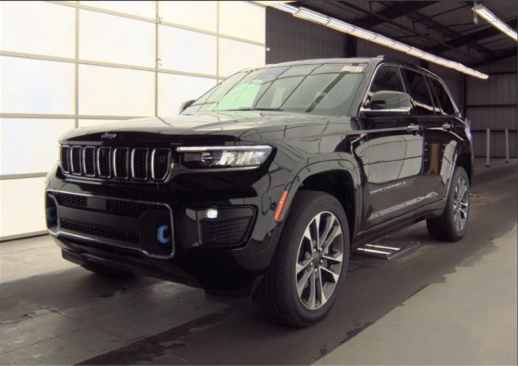 2022 Jeep Grand Cherokee Image 1