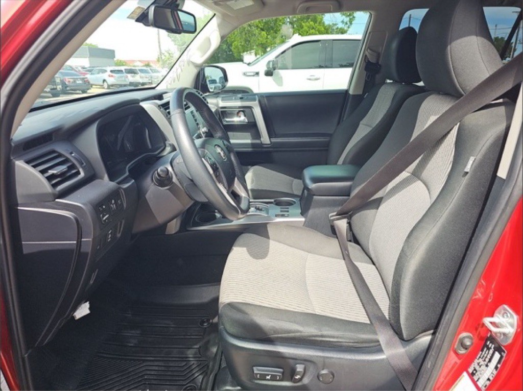2021 Toyota 4Runner Image 5