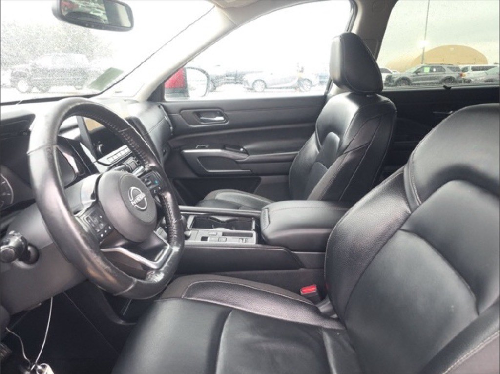 2021 Toyota 4Runner Image 13