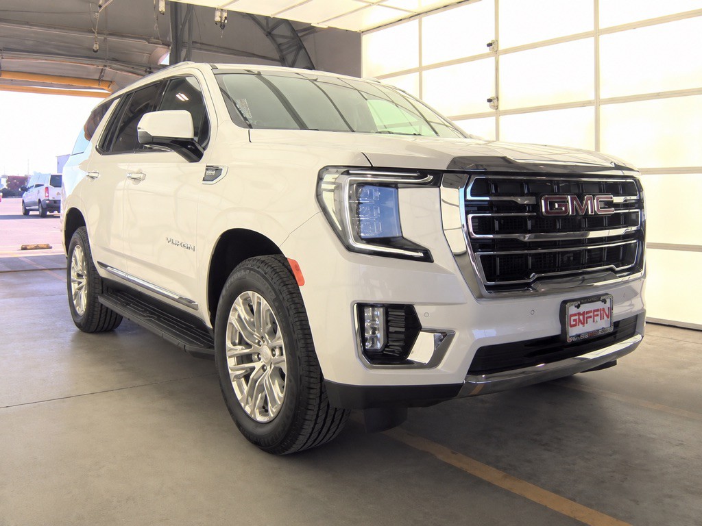 2022 GMC Yukon Image 1