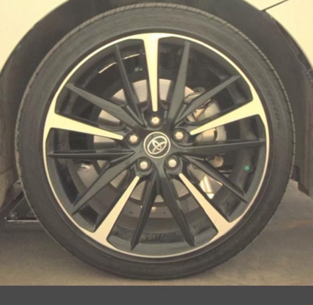 2020 Toyota Camry Image 9