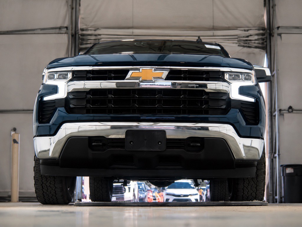 2023 Chevrolet Silverado 1500 Image 3