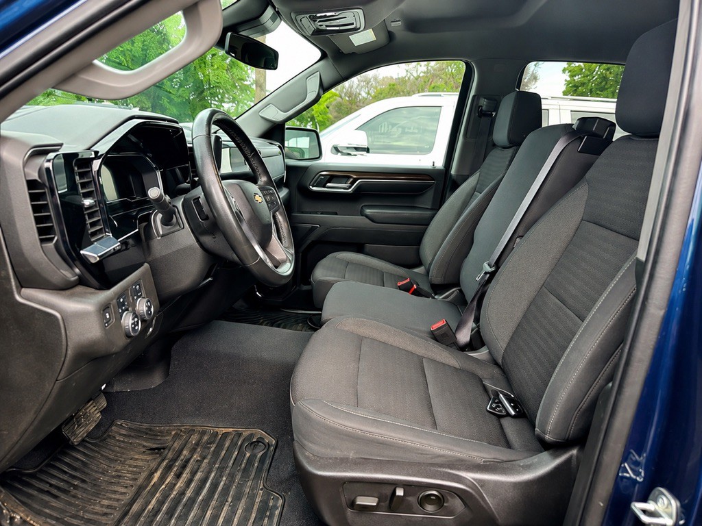 2023 Chevrolet Silverado 1500 Image 7