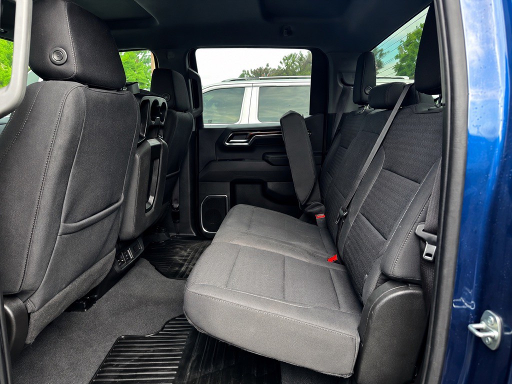 2023 Chevrolet Silverado 1500 Image 8