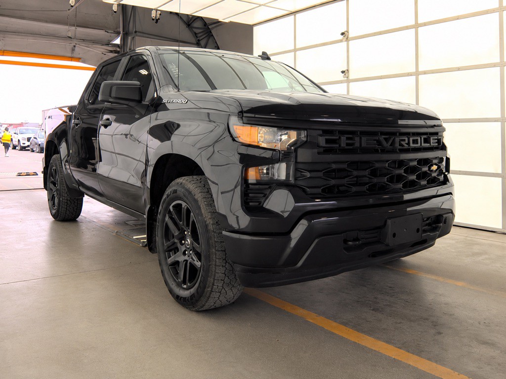 2022 Chevrolet Silverado 1500 Image 2