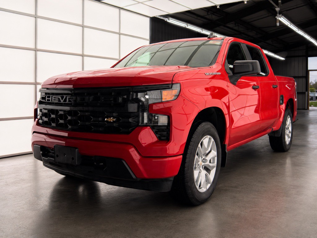 2026 Chevrolet Silverado 1500 Image 1