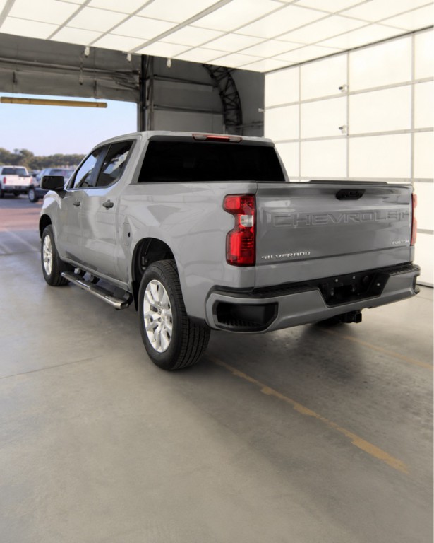 2024 Chevrolet Silverado 1500 Image 3