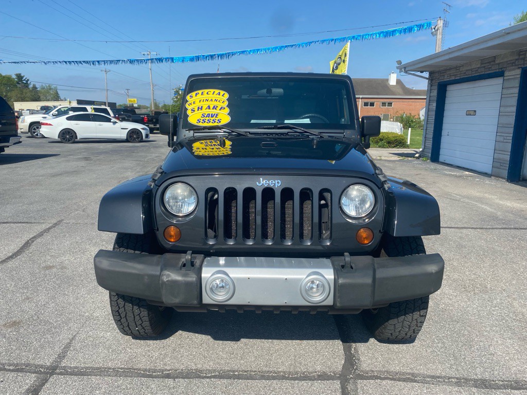 2010 Jeep Wrangler Image 2