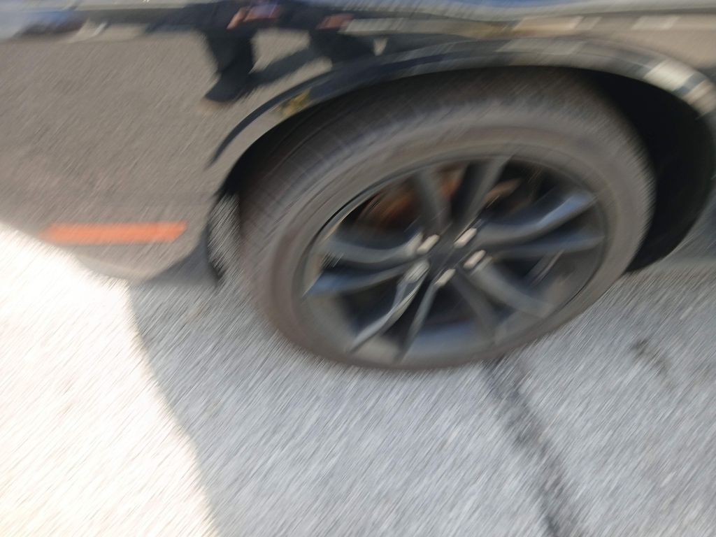 2016 Dodge Challenger Image 14