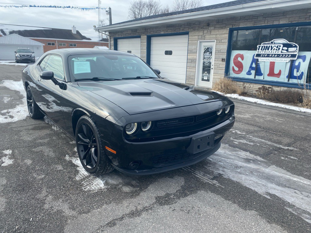 2016 Dodge Challenger Image 4