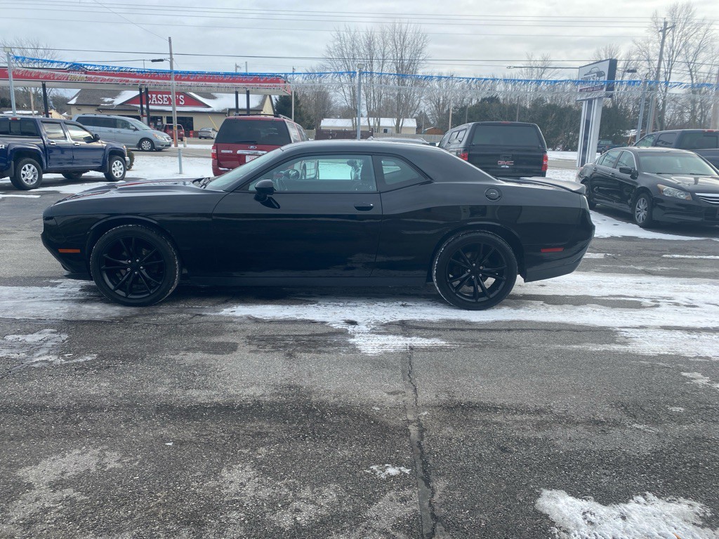 2016 Dodge Challenger Image 5