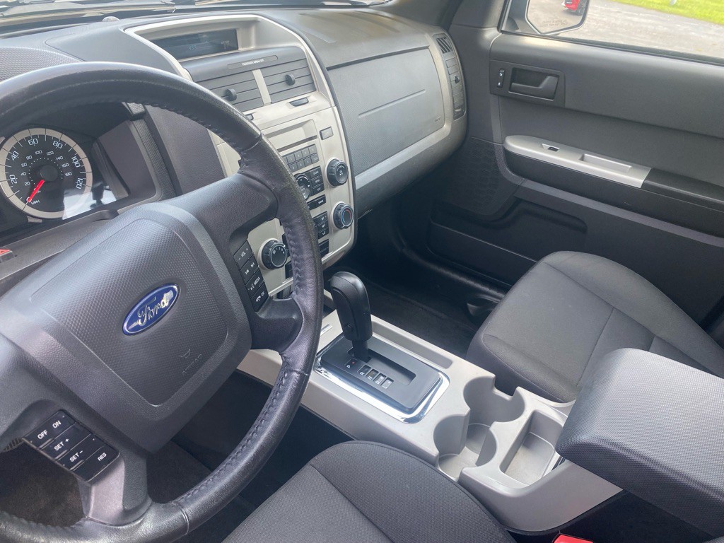 2011 Ford Escape Image 11