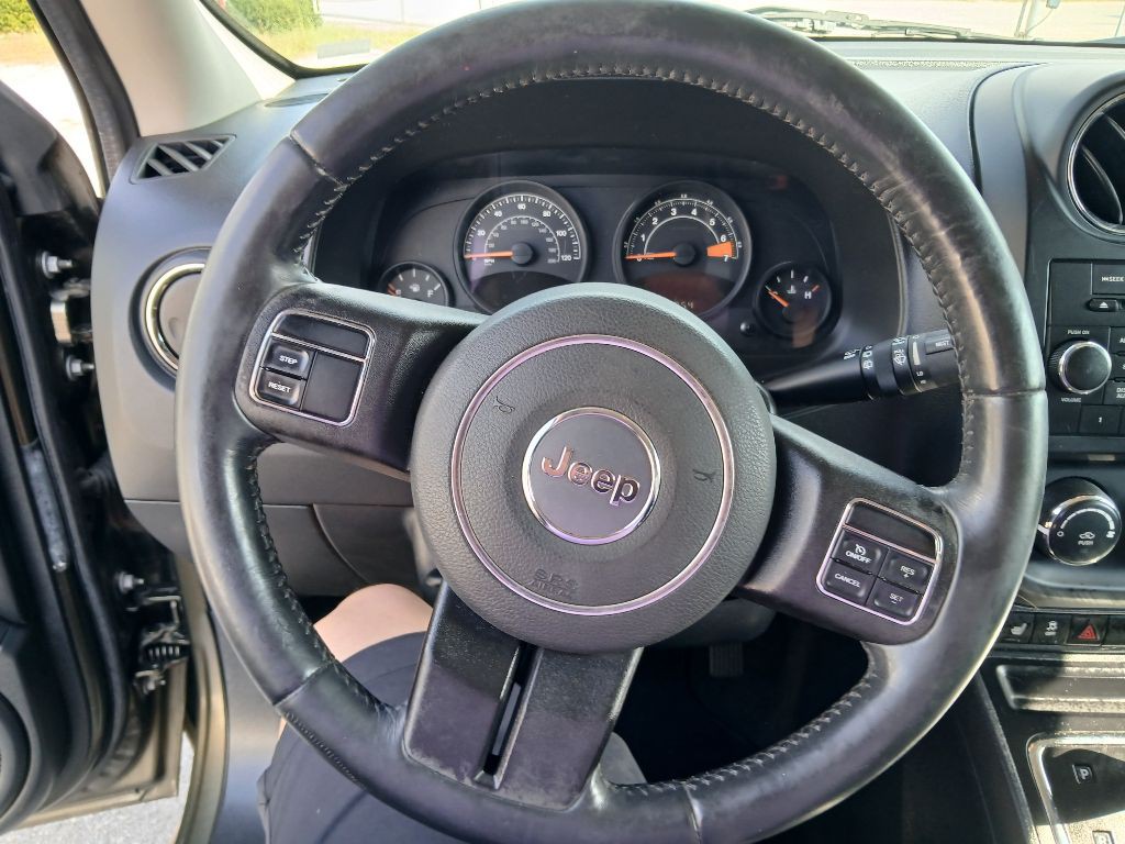 2015 Jeep Patriot Image 11