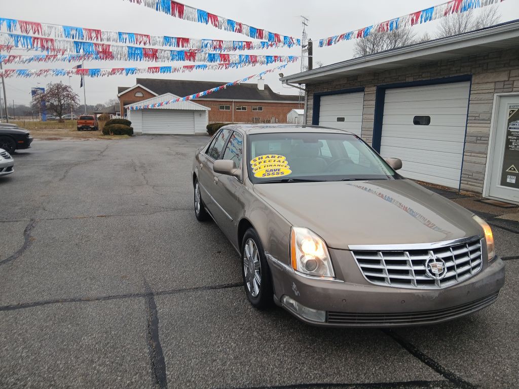 2007 Cadillac DTS Image 1