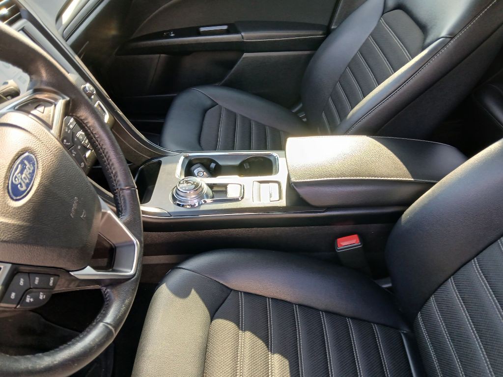 2018 Ford Fusion Image 9