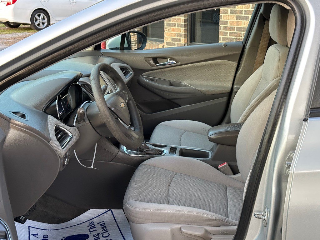 2017 Chevrolet Cruze Image 6