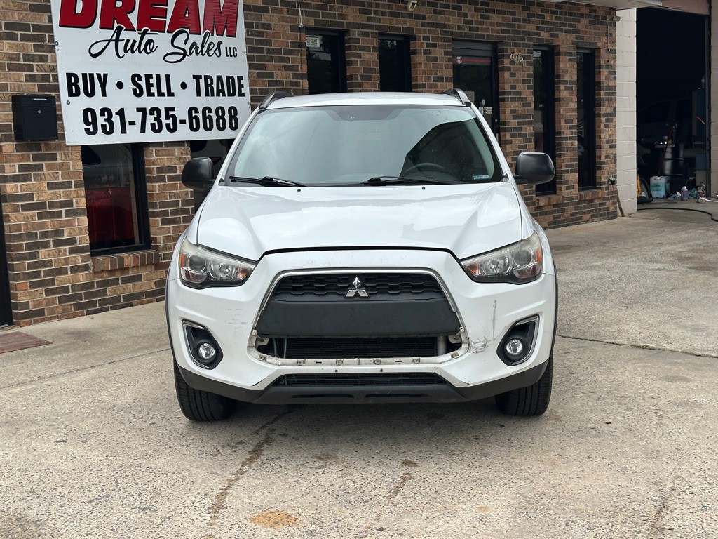 2013 Mitsubishi Outlander Image 3