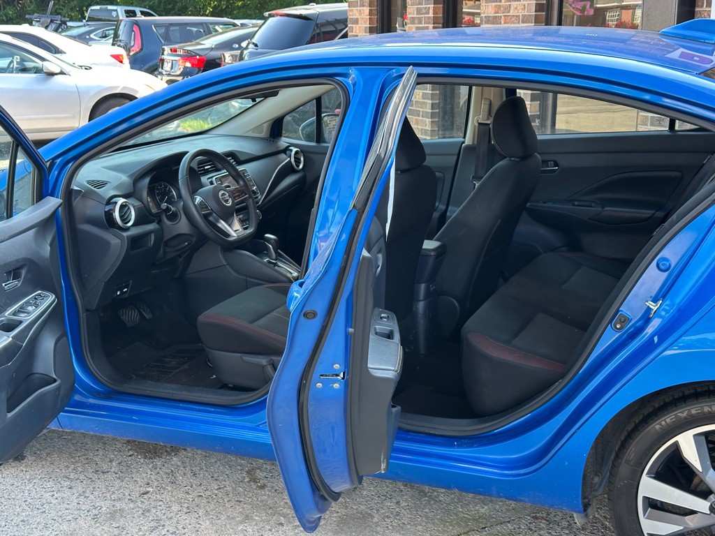 2020 Nissan Versa Image 7