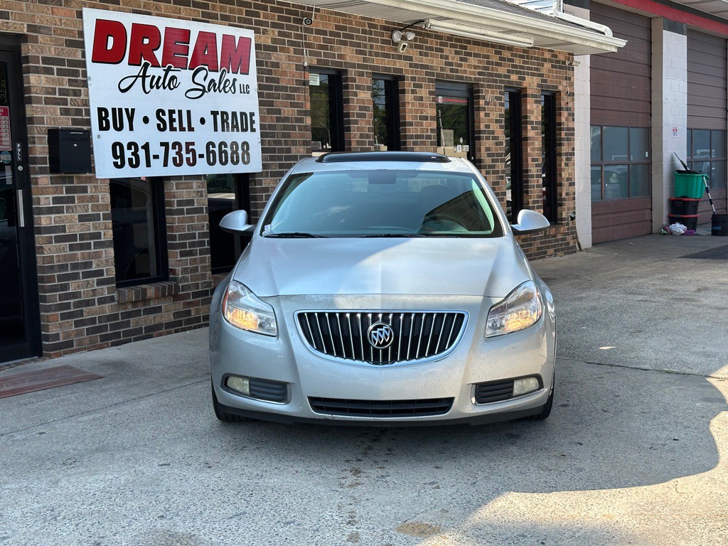 2011 Buick Regal Image 3