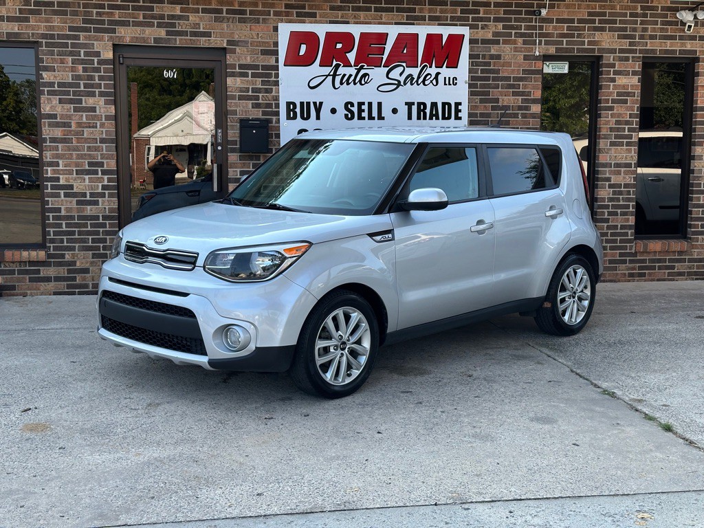 2018 Kia Soul Image 2