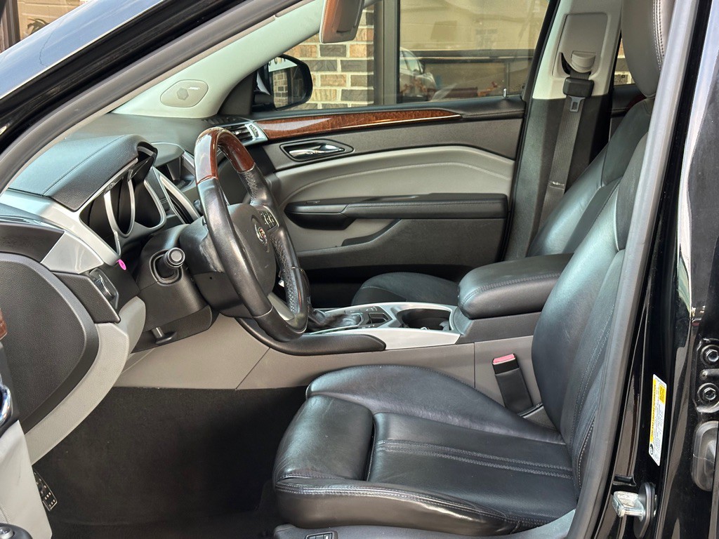 2011 Cadillac SRX Image 6