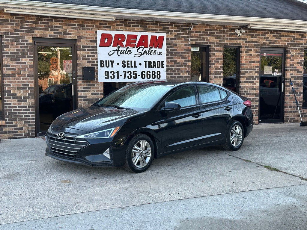 2019 Hyundai Elantra Image 2