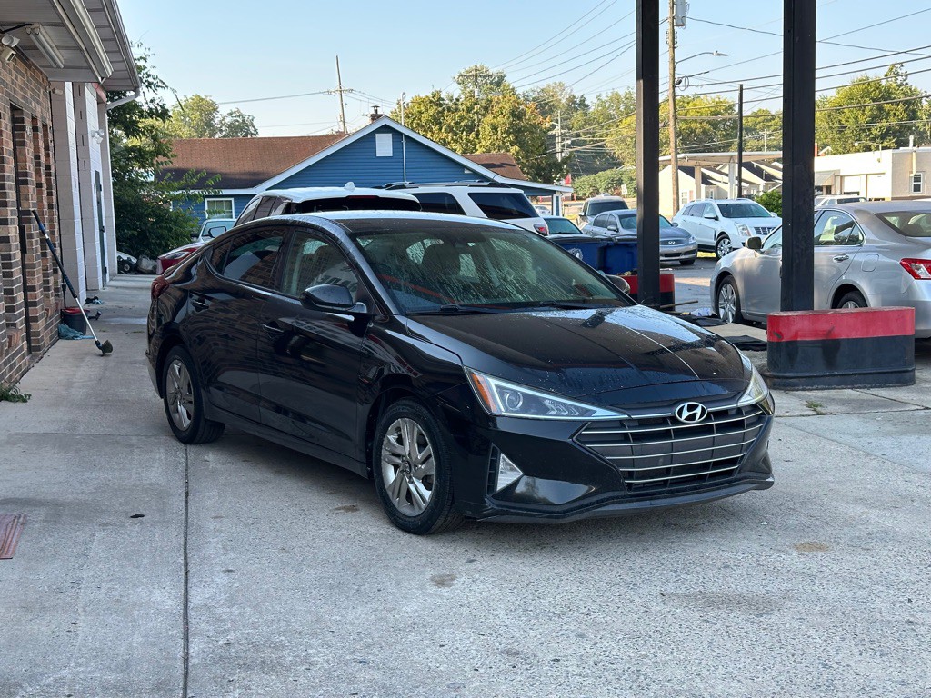 2019 Hyundai Elantra Image 4