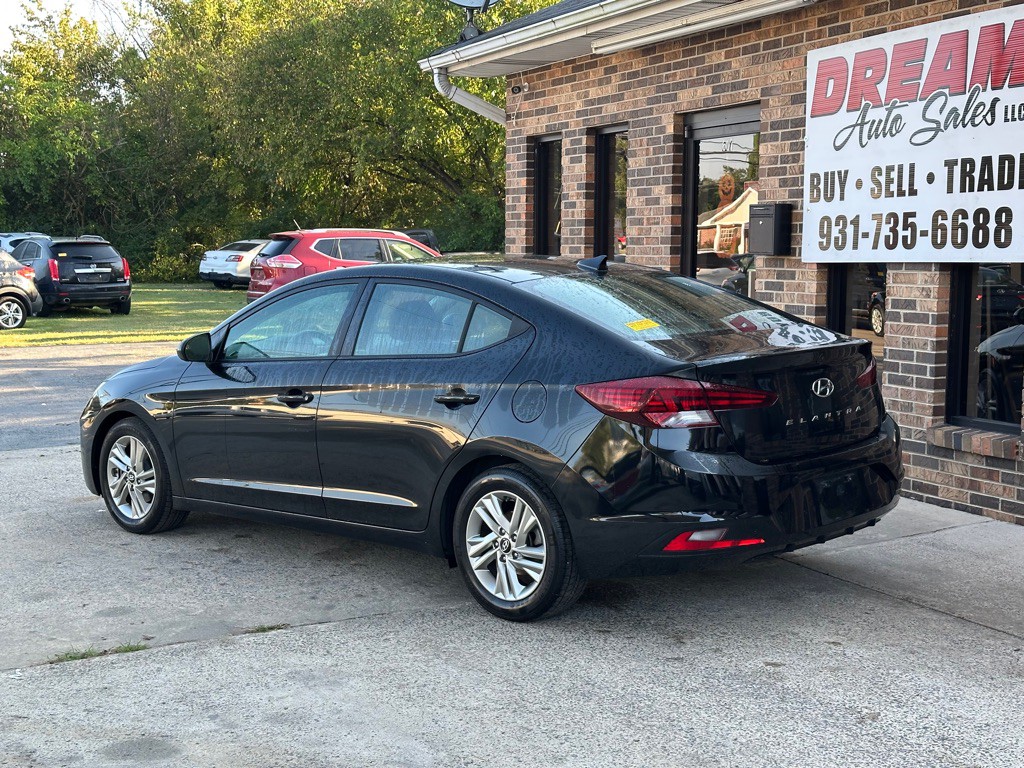 2019 Hyundai Elantra Image 5