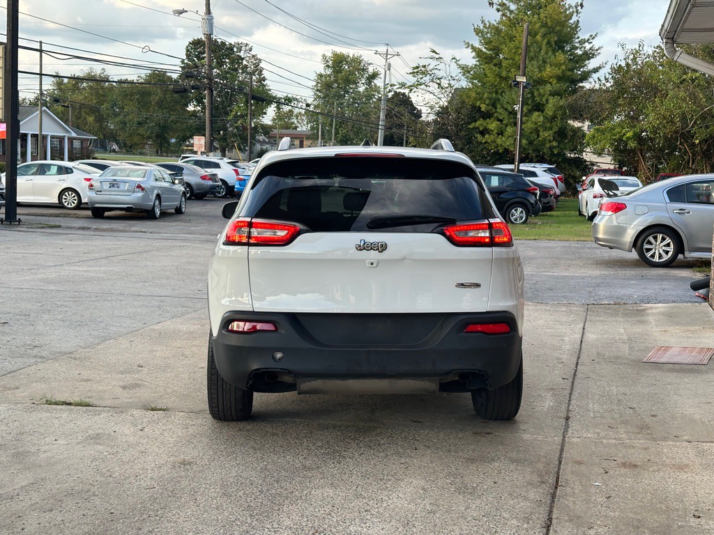 2016 Jeep Cherokee Image 6